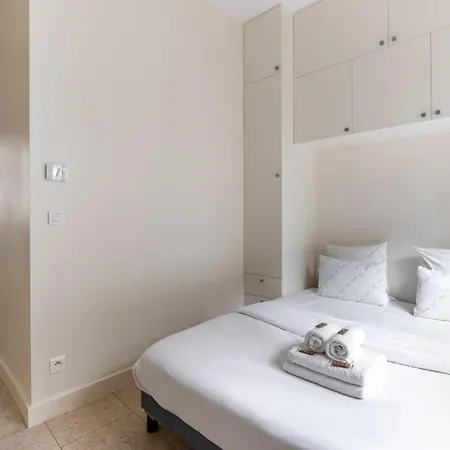 Chemin Vert/voltaire : Charming 4p Appartement Paris